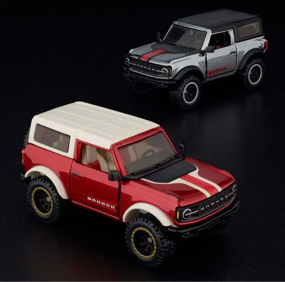 Hot Wheels RLC Exclusive '21 Ford Bronco With Chase Version